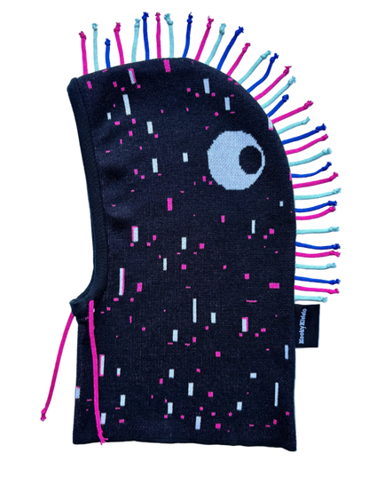 Třásník magenta - sada kukla & nákrčník